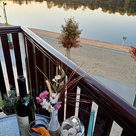 Apartament Darja Sa Pogledom Na Jezero Ostrovo