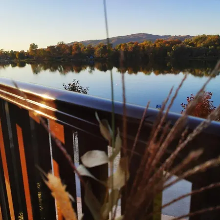 Apartment Darja Sa Pogledom Na Jezero Ostrovo
