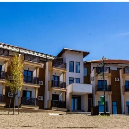 Apartament Darja Sa Pogledom Na Jezero Ostrovo