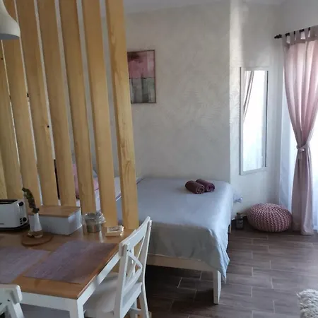 Apartament Darja Sa Pogledom Na Jezero Ostrovo