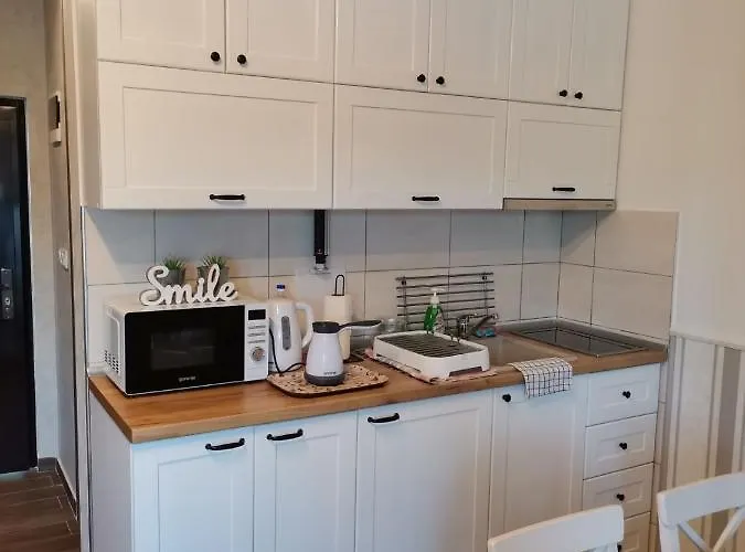 Darja Sa Pogledom Na Jezero * Ostrovo